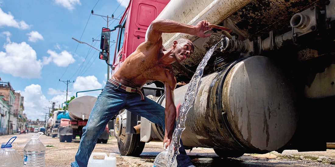 Casi 3 millones de cubanos sufren escasez de agua debido a la ausencia de petróleo.