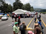 Suman más de 30 horas del bloqueo en la autopista México-Puebla.