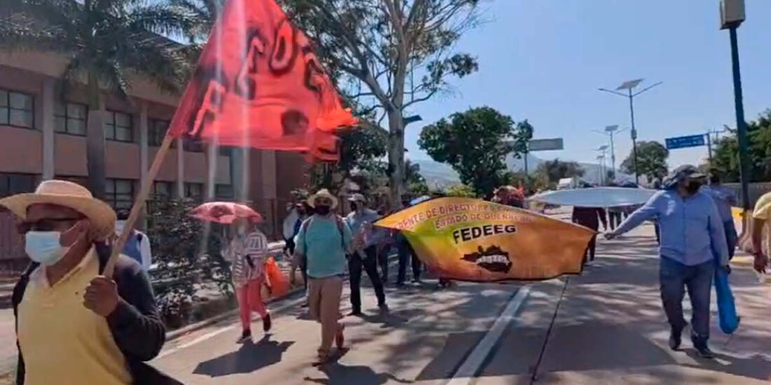 Integrantes del FEDEEG en movilización