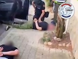 MOMENTO de la captura de algunos de los sospechosos, en fecha no especificada.