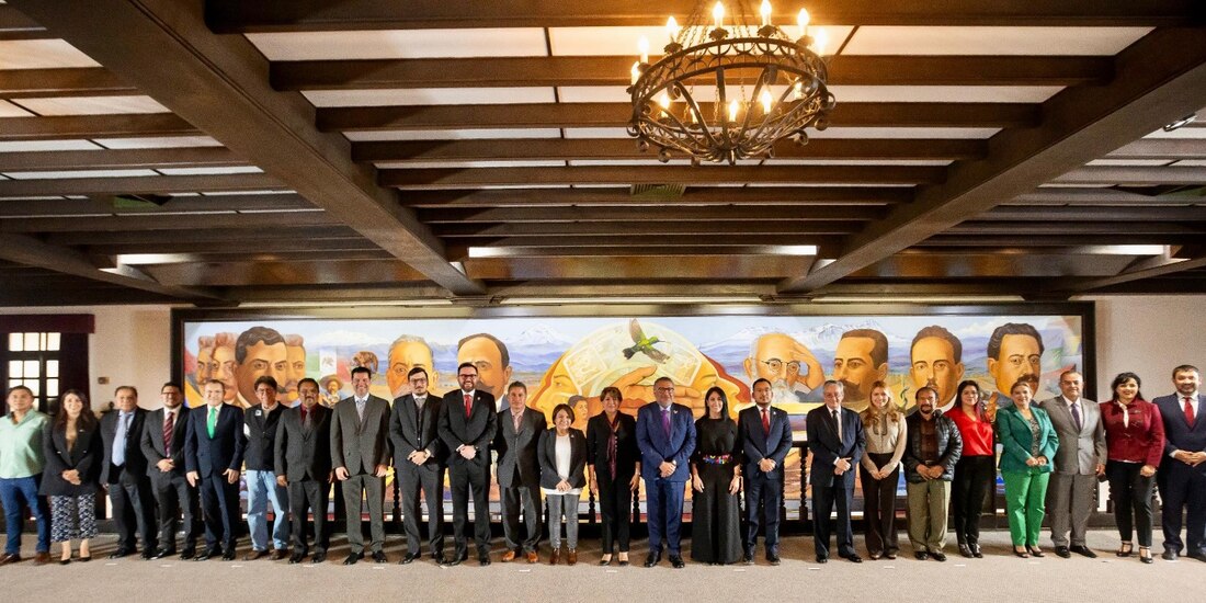 Nuevos funcionarios del Edomex.