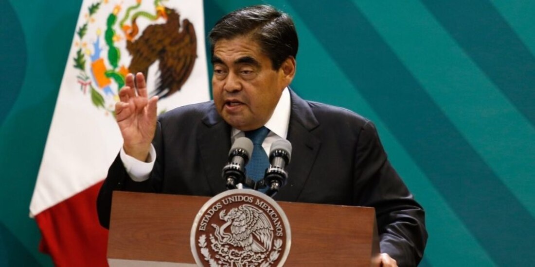 Miguel Barbosa, gobernador de Puebla.