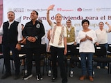 Claudia Sheinbaum encabezó en Tuxtla Gutiérrez la entrega de viviendas y defendió el Programa Vivienda para el Bienestar.