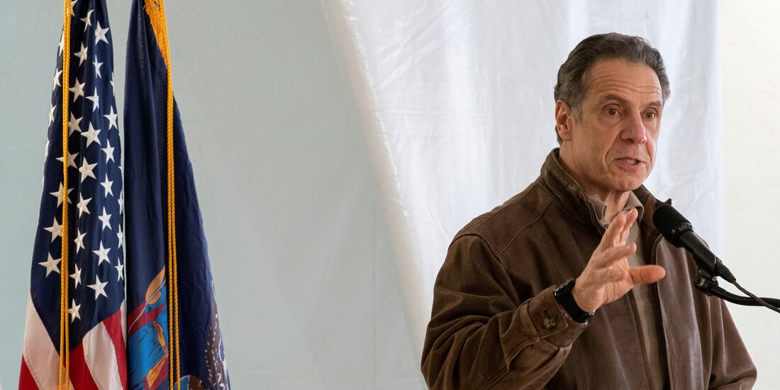Andrew Cuomo es señalado por un manejo irresponsable del Covid-19 en los hogares de ancianos.