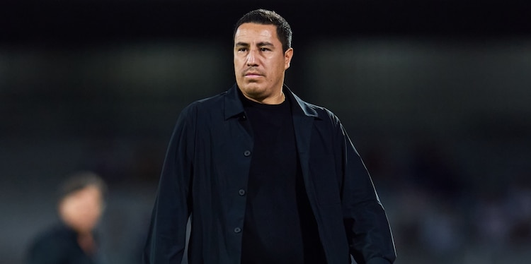 Efraín Juárez en un partido de los Pumas