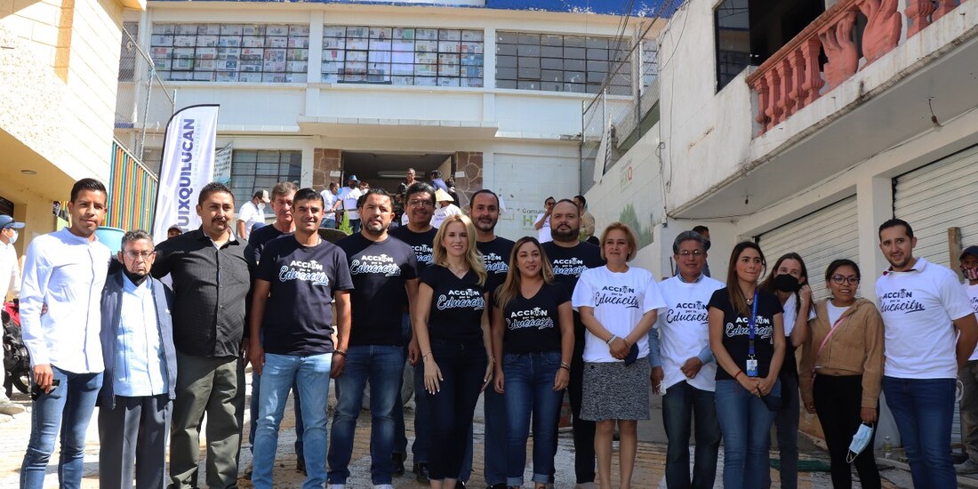 "Acción por la Educación" es un programa para mejorar el entorno escolar de los y las estudiantes de nivel básico, bachillerato y superior. 