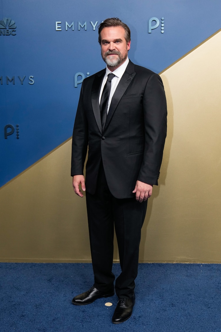 David Harbour en la alfombra roja de los Premios Emmy 2026