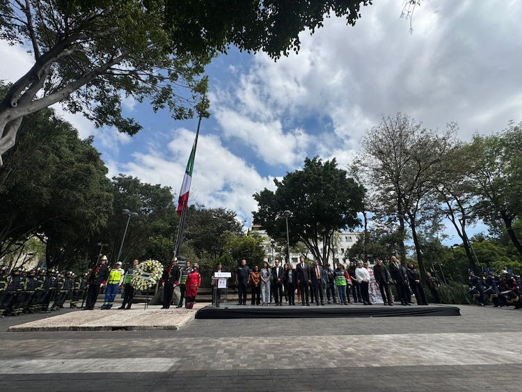 Acto cívico en la capital del país.