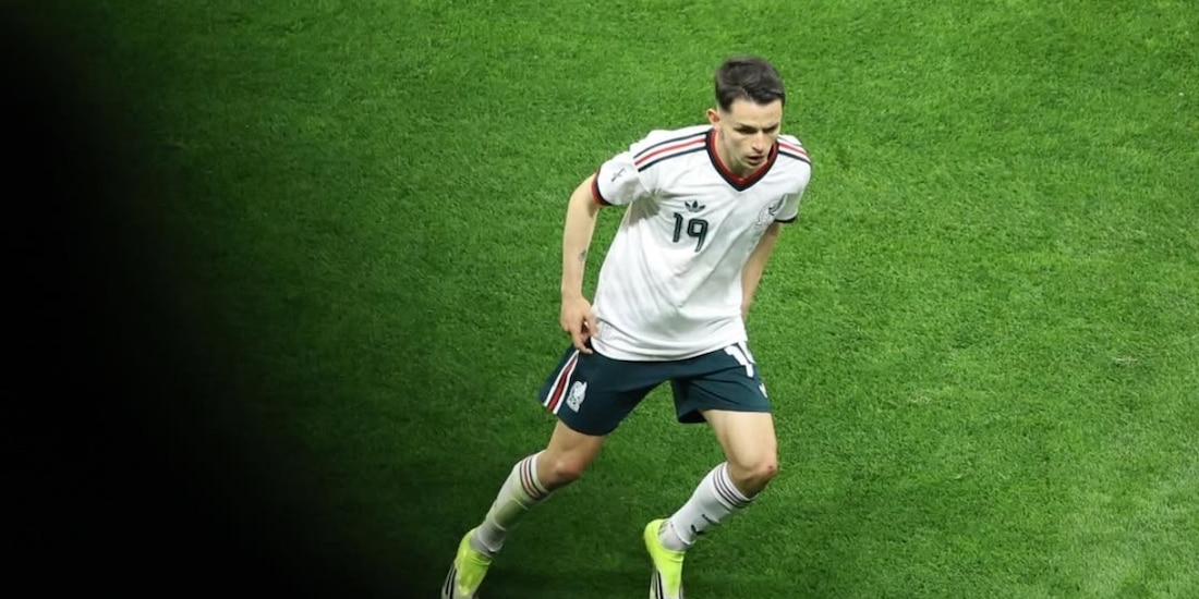 Álvaro Fidalgo en su debut con la Selección Mexicana