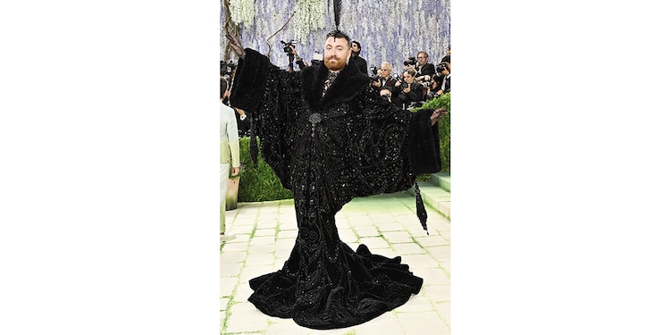 SAM SMITH brilló con Christian Cowan.