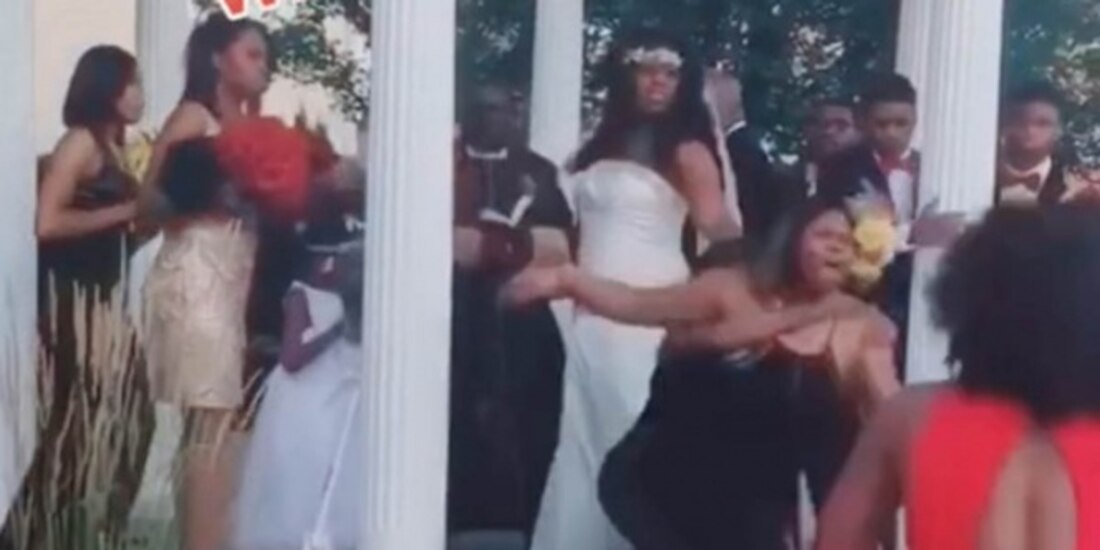 Mujer interrumpe boda