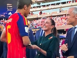 Sheinbaum entregó el Balón de Oro a Rodri.