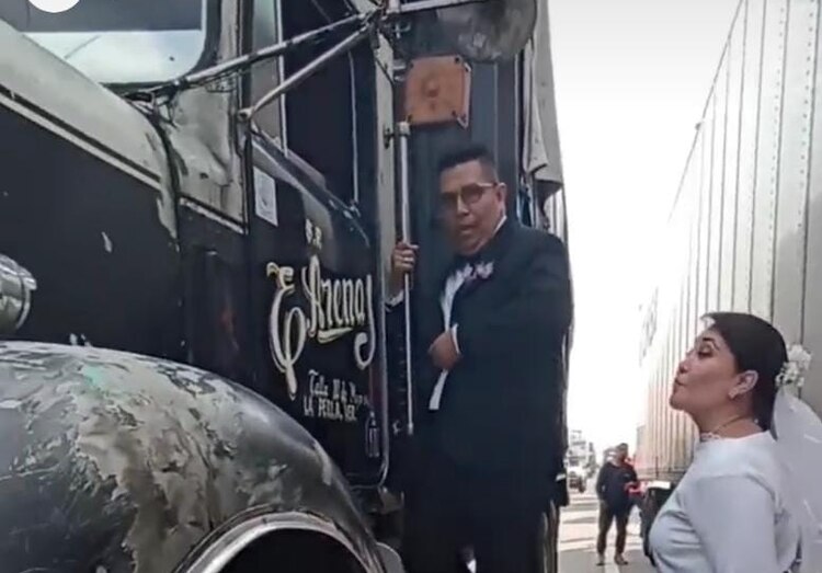 Los novios decidieron sacar lo mejor de lo peor