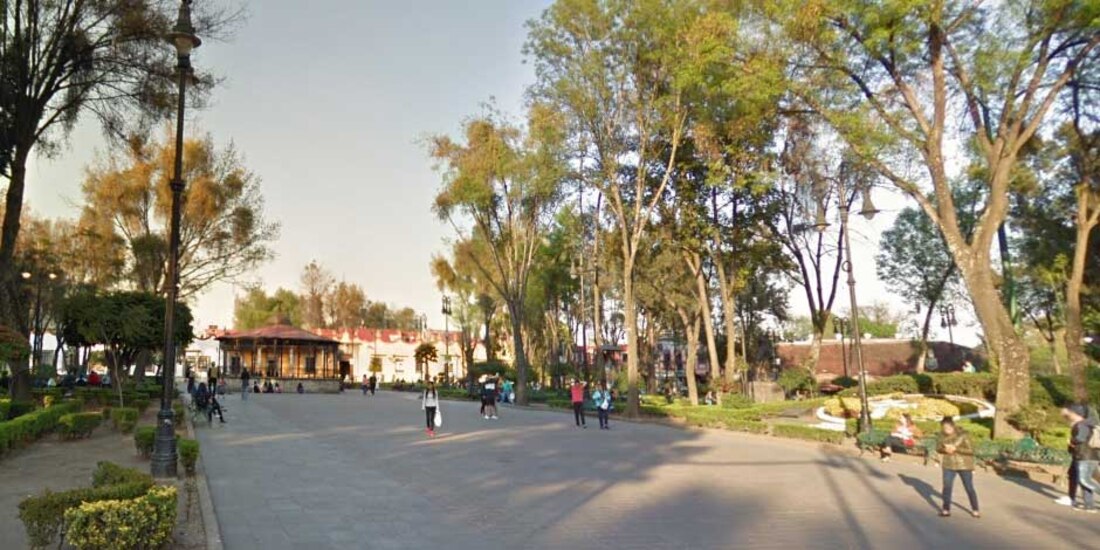 Alcaldía Coyoacán insta a comerciantes del Mercado Artesanal a no invadir espacios públicos; llama al diálogo
