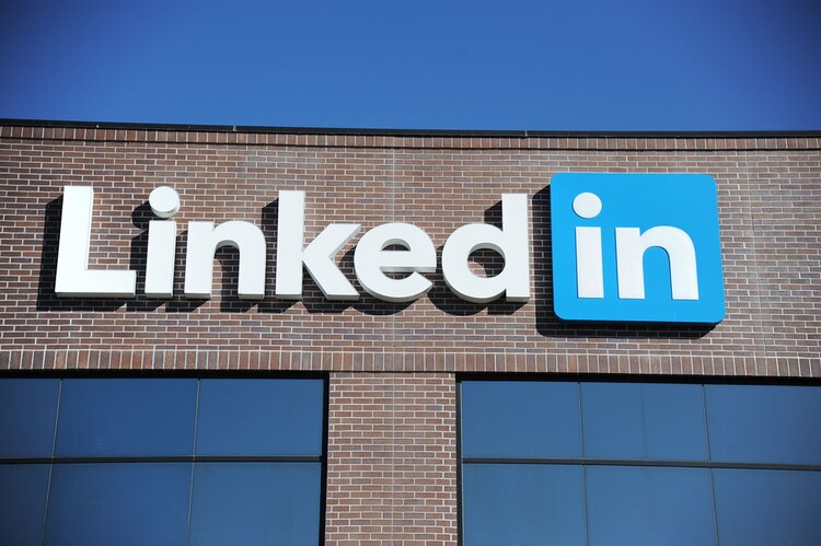 LinkedIn, la red social profesional más famosa del mundo, vio la luz un día como hoy.