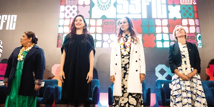 Autoridades federales y estatales en la inauguración del FIC 53°.