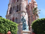 Parroquia de San Miguel Arcángel
Fundada en 1555 en su primera versión, la actual se edificó en 1685. Su icónica fachada neogótica llegó hasta 1880, cuando el obispo José María de Jesús Diez de Sollano y Dávalos le encargó al albañil Zeferino Gutiérrez que la construyera, dándole como referencia una postal de una iglesia europea, la cual el Dr. Atl señaló que se trató de la Catedral de Colonia, Alemania. En su interior yacen altares que datan de 1790.
