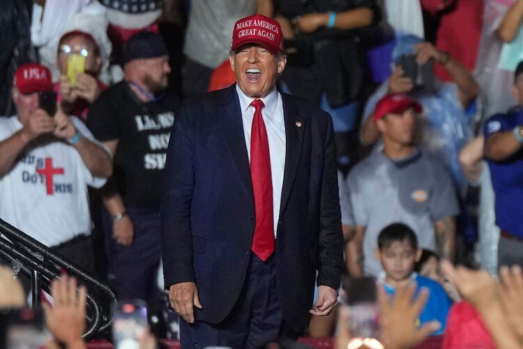 El expresidente Donald Trump, en un acto de campaña a favor del senador Marco Rubio, republicano por Florida, en Miami, el sábado.