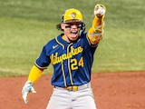 William Contreras celebra durante el Juego 5 de la Serie Mundial.
