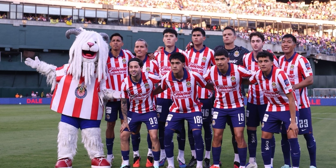 Chivas en un partido amistoso