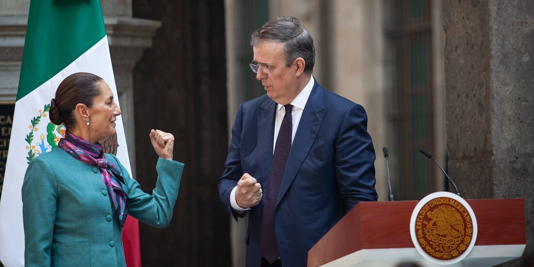 La Presidenta Claudia Sheinbaum y el secretario de Economía, Marcelo Ebrard.