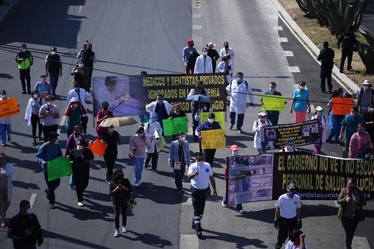La movilización del personal de Salud.
