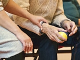 Adulto mayor de 101 años vence al COVID-19 tras 22 días de estar hospitalizado