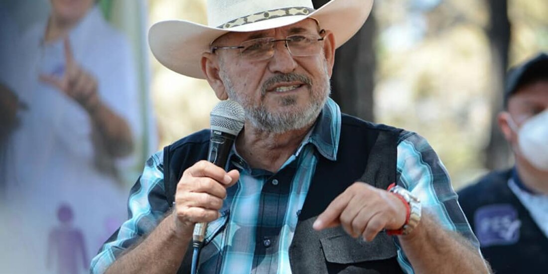 Hipólito Mora reporta supuesto atentado en su contra, en Michoacán