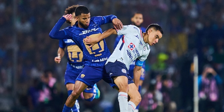 Pumas vs Cruz Azul