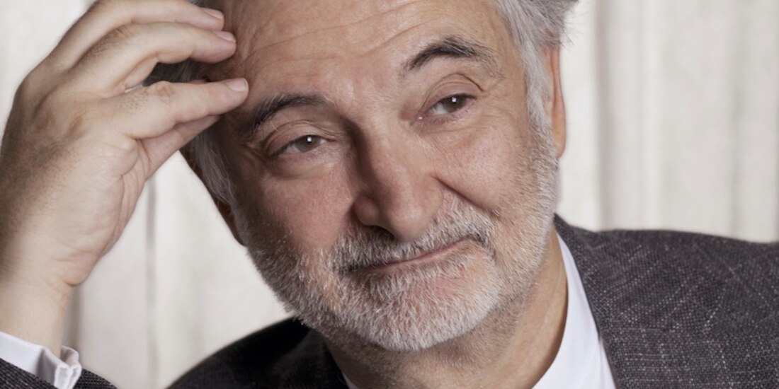 Jacques Attali (1943).