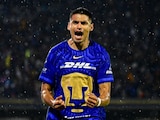 Guillermo Martínez celebra un gol con Pumas en el Clausura 2026