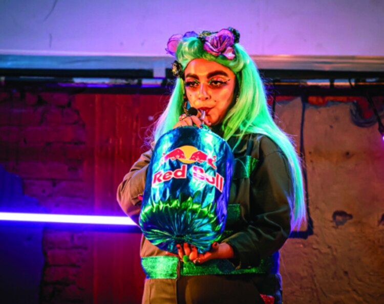 Las mujeres facturan llegará el 16 de julio
a el 33