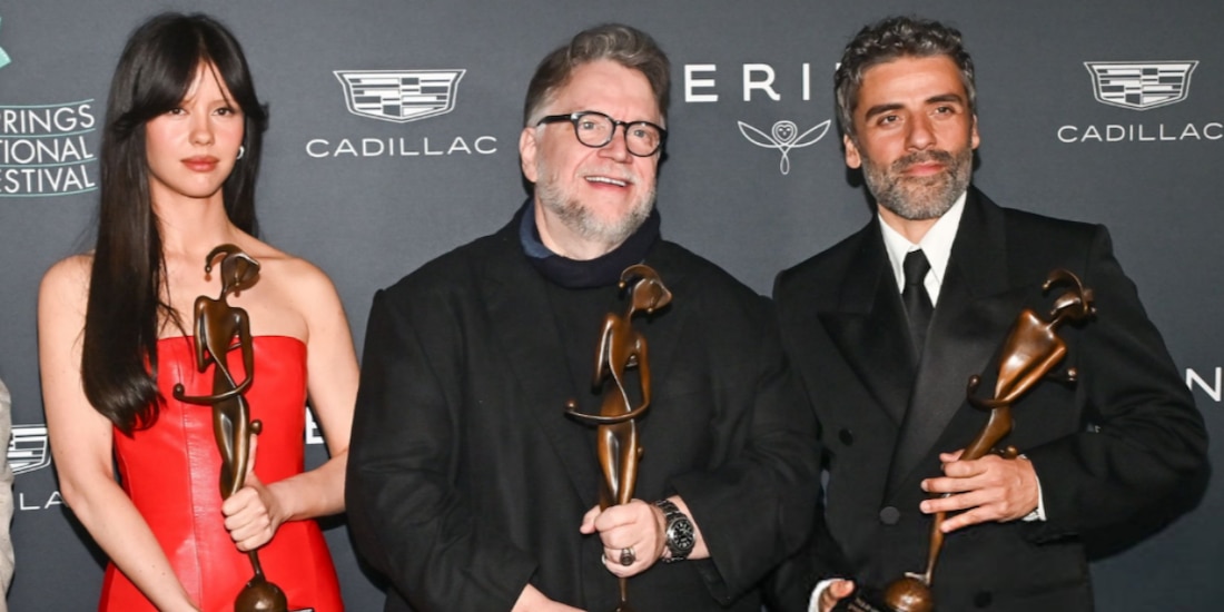 Mia Goth. Guillermo del Toro y Oscar Isaac