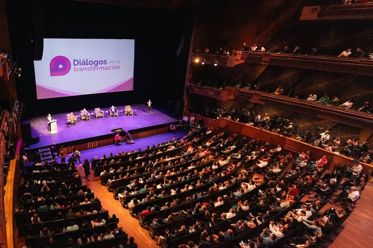 Sheinbaum participó en los “Diálogos por la Transformación”.