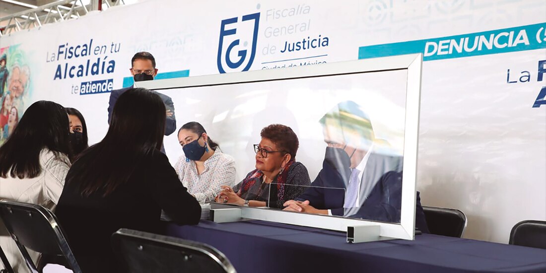 La titular de la Fiscalía capitalina, Ernestina Godoy, durante su audiencia pública, ayer.