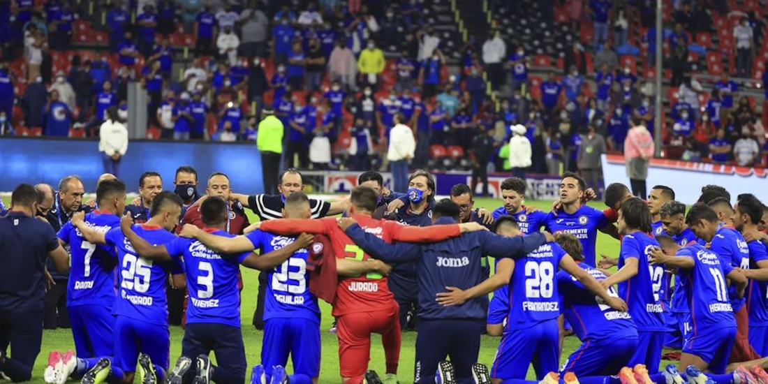Futbolistas de Cruz Azul después de coronarse en el Guard1anes 2021 de la Liga MX el pasado 30 de mayo.