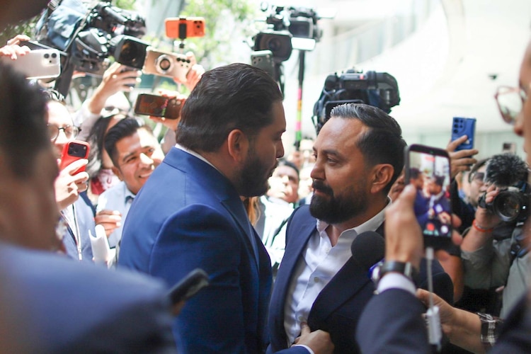 Los diputados Carlos Gutiérrez Mancilla (PRI) y Arturo Ávila (Morena), se enfrentaron en el Senado