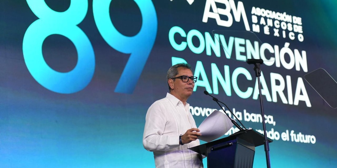 Édgar Amador Zamora, titular de la SHCP