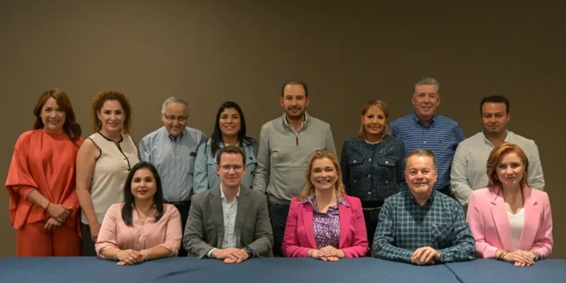 Militantes panistas con la Gobernadora de Chihuahua.