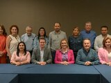 Militantes panistas con la Gobernadora de Chihuahua.