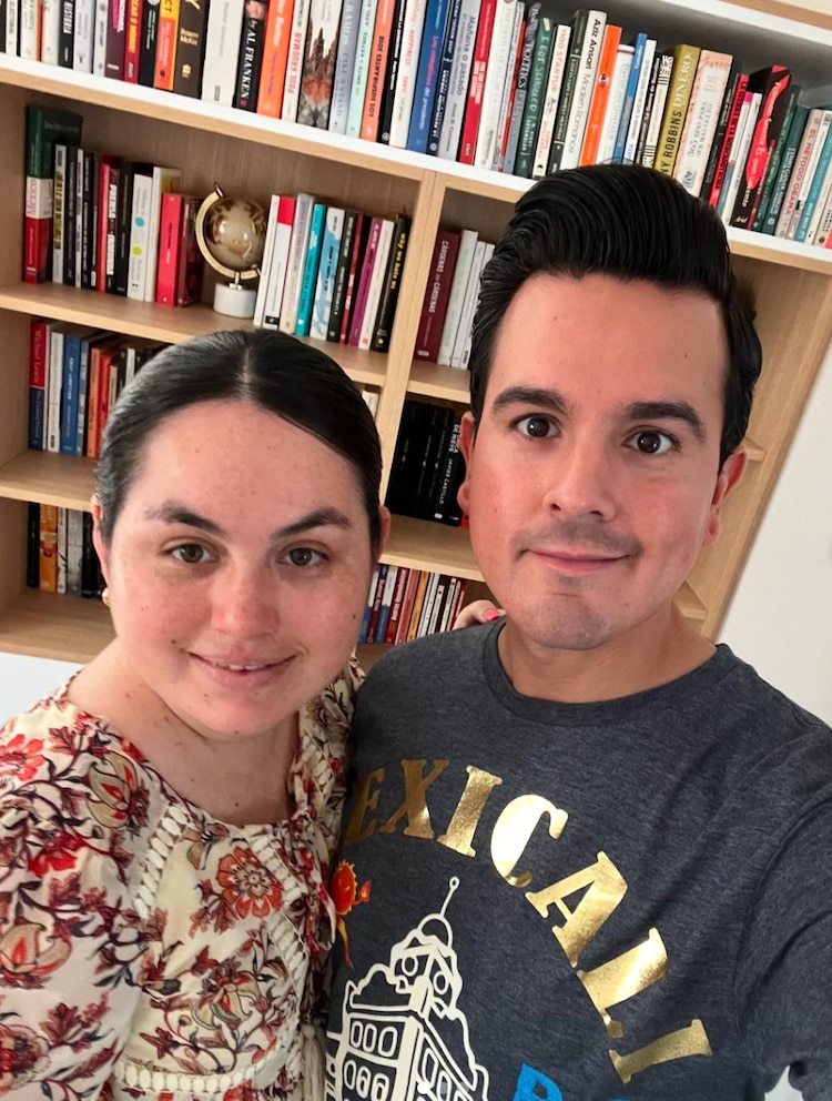 Gustavo Macalpin y su esposa