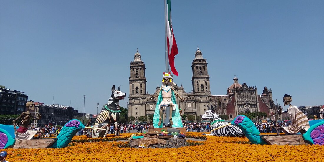 Se inauguró la Mega Ofrenda del Zócalo 2025