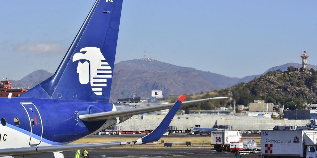 Una avión de la aerolínea Aeroméxico, en una fotografía ilustrativa.