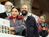 CLARA BRUGADA presenta un guardacelulares, ayer