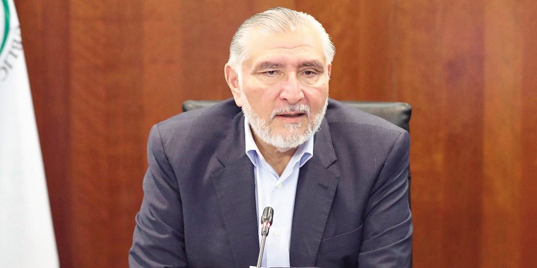 Adán Augusto López, coordinador de los senadores de Morena, ayer, en conferencia de prensa.