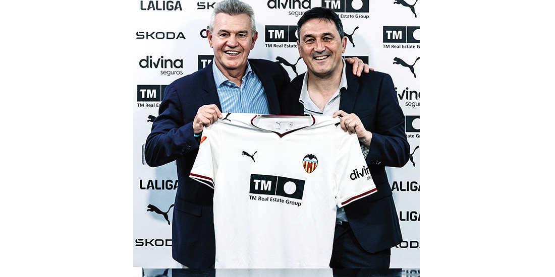 EL VASCO en su presentación, ayer, en las instalaciones del Valencia.