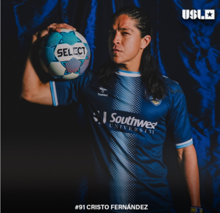 Cristo Fernández porta la camiseta número 91 del equipo de futbol El Paso Locomotive