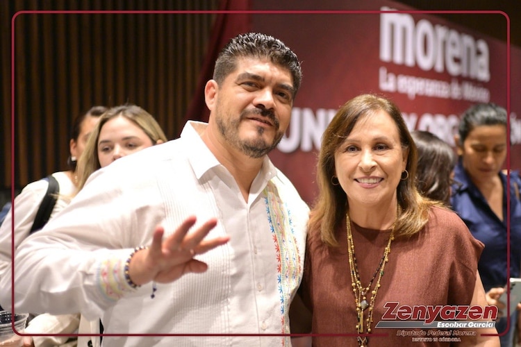 Zenyazen Escobar junto a la gobernadora Rocío Nahle, en fotografía de archivo.