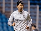 Heung-Min Son, del LAFC, entrenando en el Estadio Cuauhtémoc de Puebla