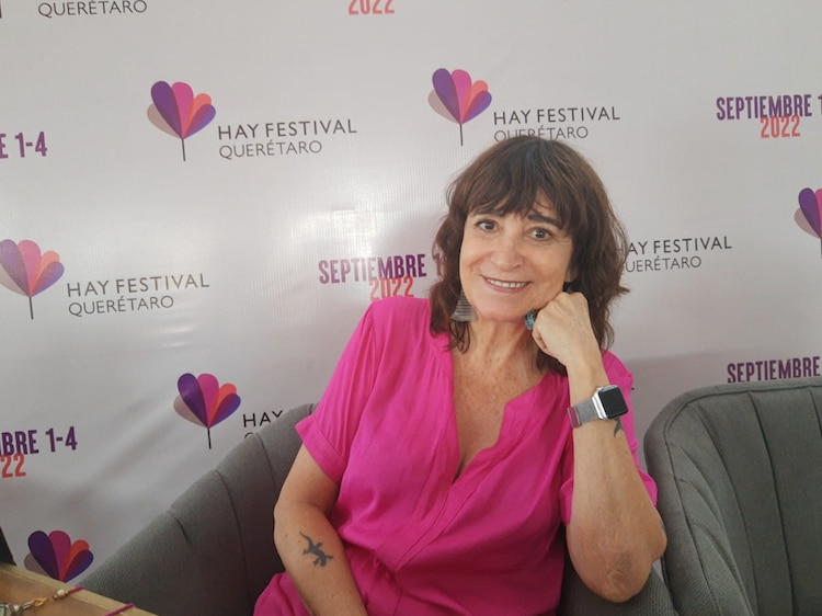 La periodista, tras la charla con La Razón.